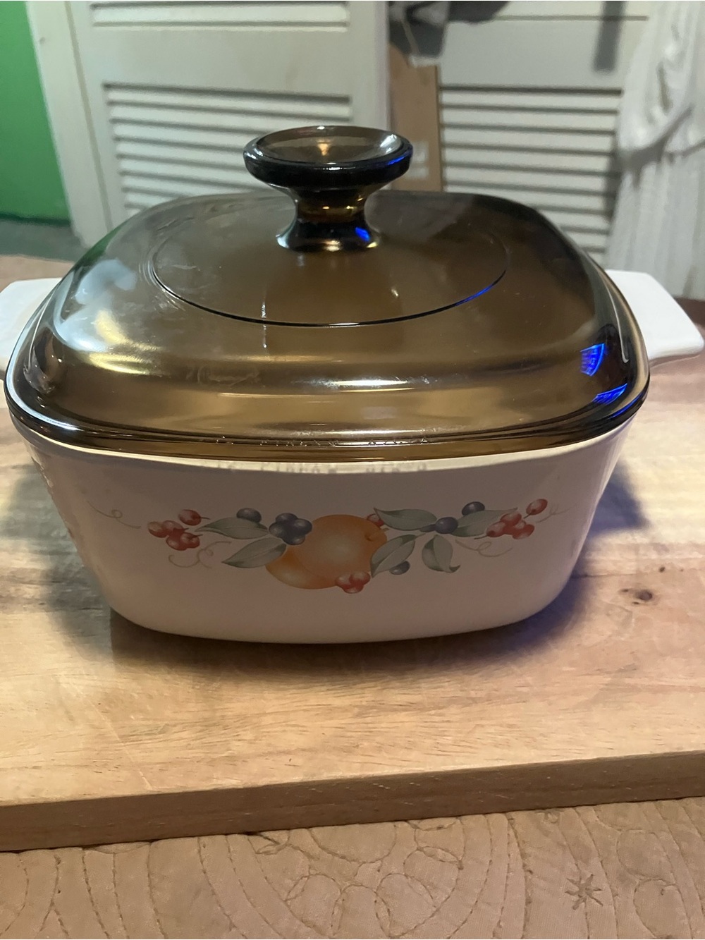 Vintage Corningware Abundance Pattern Casserole Dish With Amber Pyrex Lid